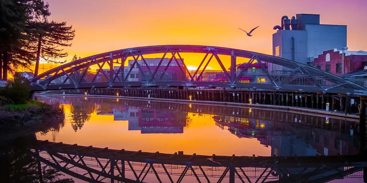 Petaluma, California
